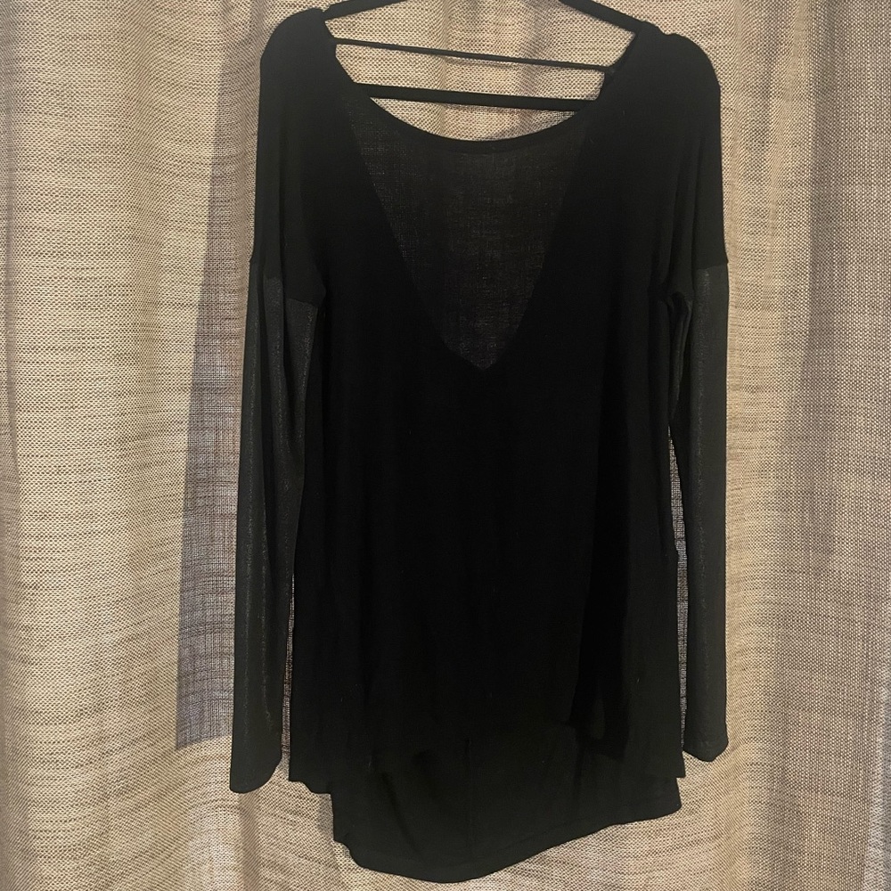 Multi-material long sleeve (faux leather look on sleeves)